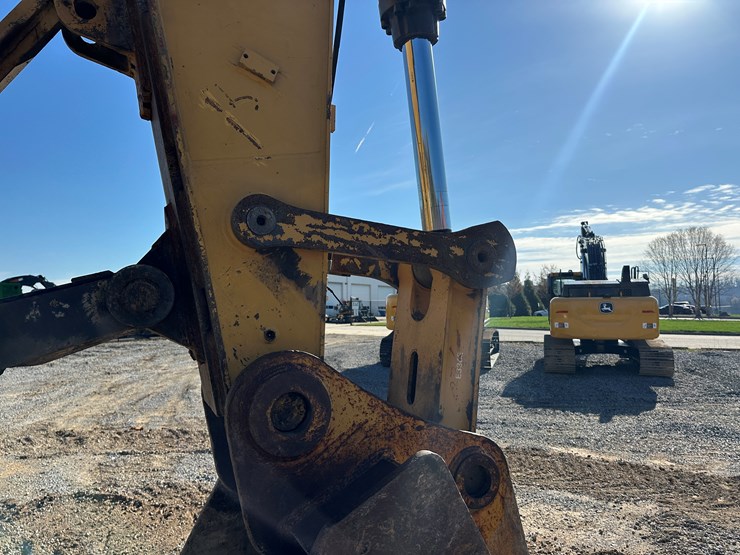 2011-caterpillar-336dl-image-23