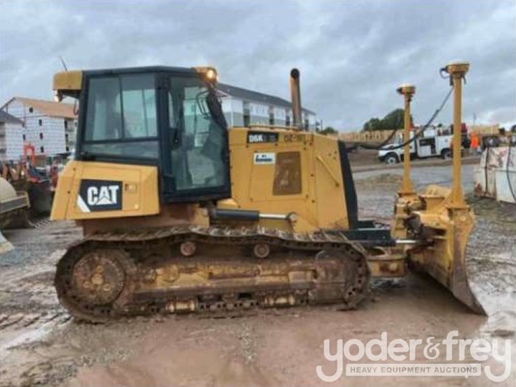2014-caterpillar-d6k2-xl-image-5