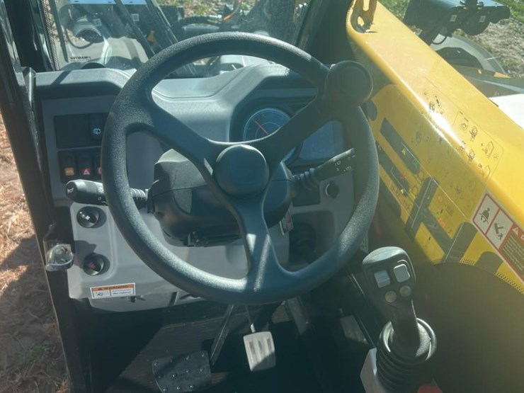 #101-•-2023-gehl-gct3-14-telehandler-image-18