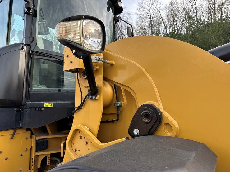 2016-caterpillar-938m-image-20