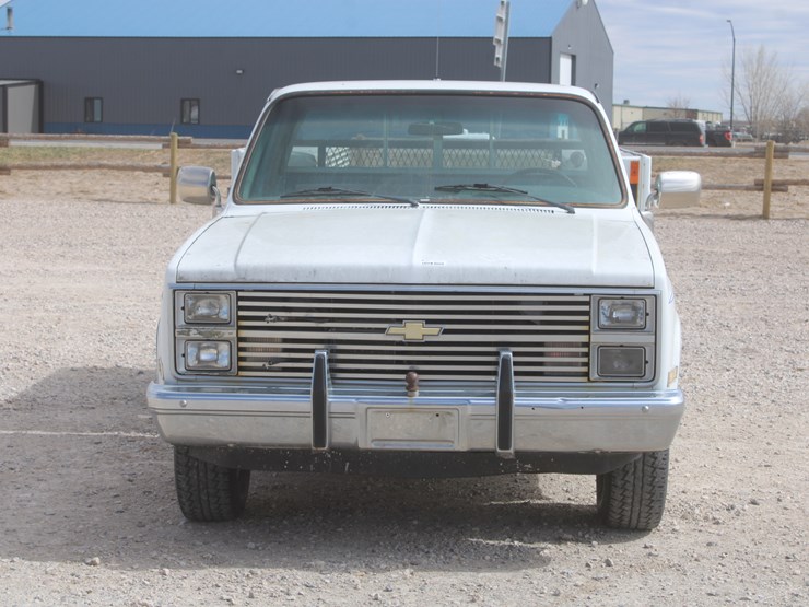 1984-chevrolet-c20-image-10
