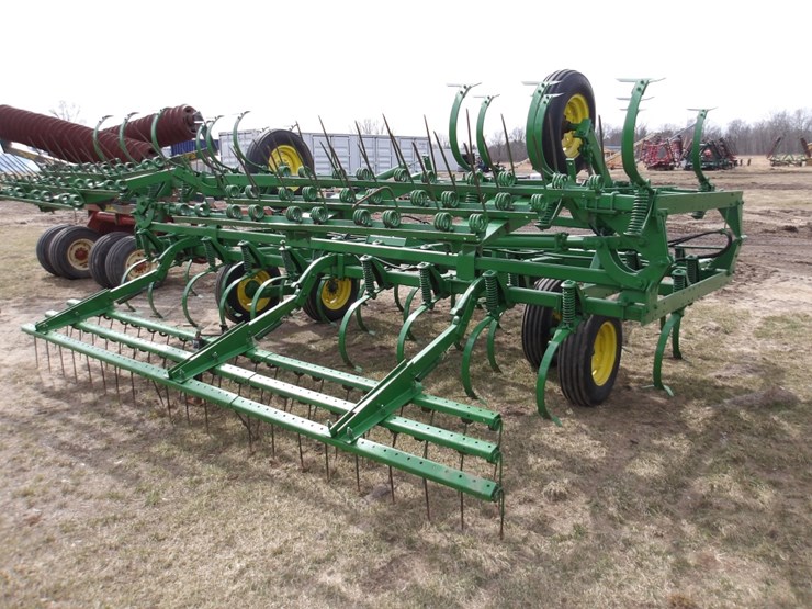 john-deere-1010-image-7