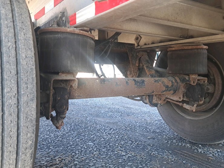 #131-•-2005-reitnourer-curtain-trailer-image-48