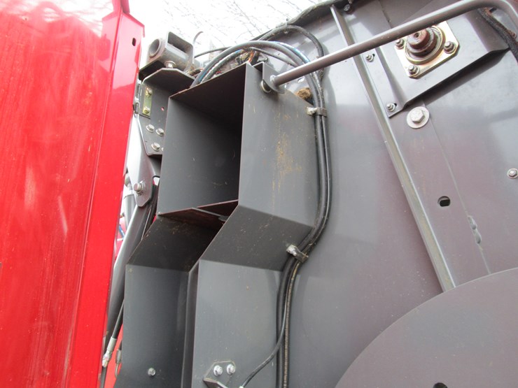 massey-ferguson-1745-image-14