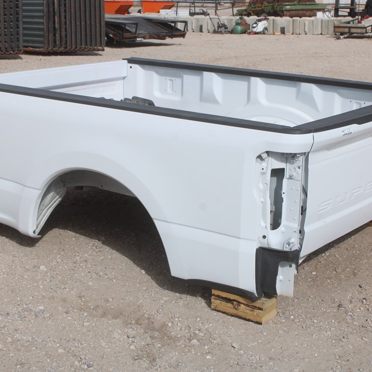 #3039 • 8ft FORD Superduty Pickup Bed