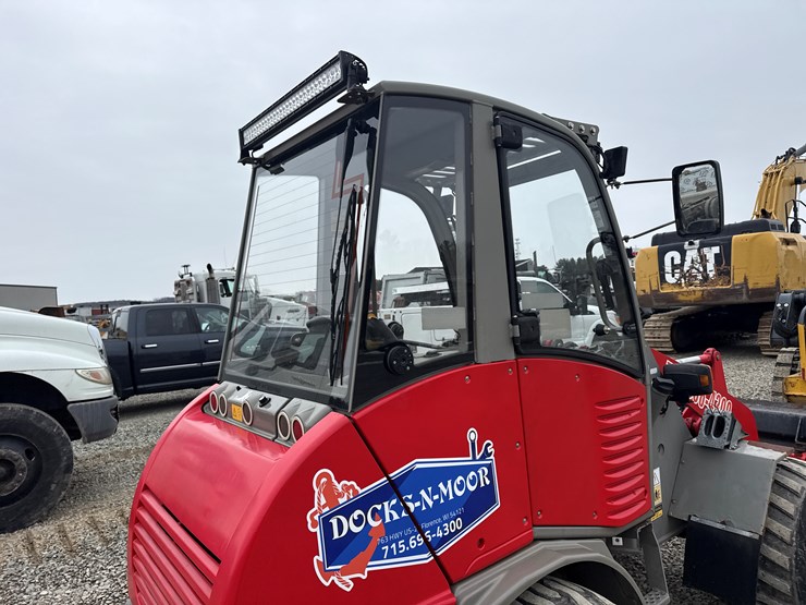 2014-takeuchi-tw40-image-41