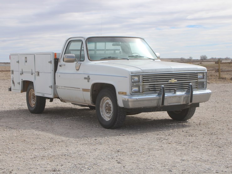 1984-chevrolet-c20-image-9