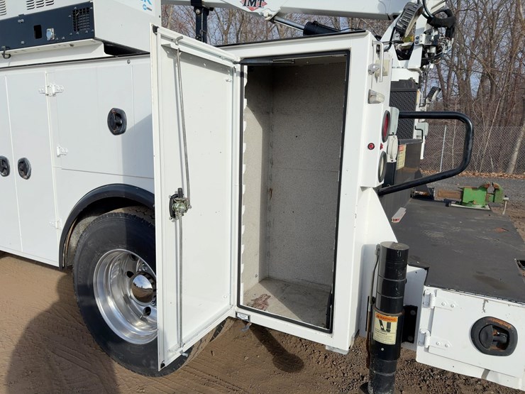 2017-kenworth-t270-image-17