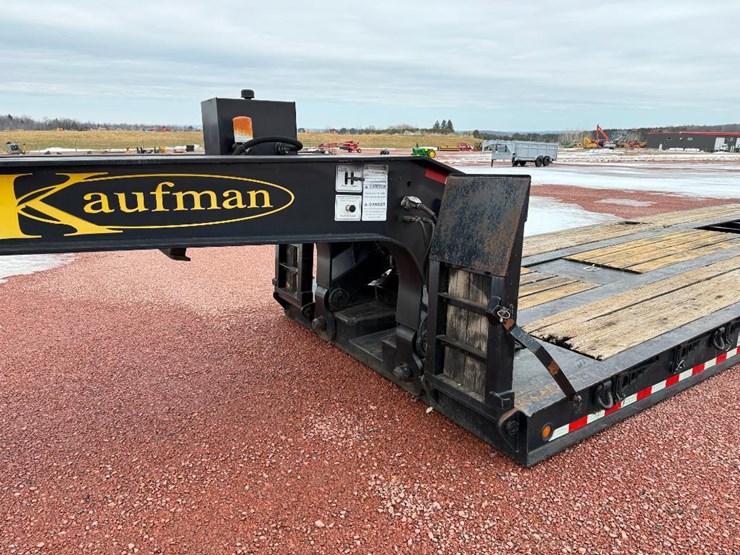 #301-•-lot-301-image-16