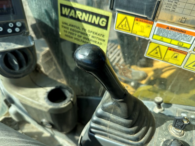 2011-caterpillar-336dl-image-58