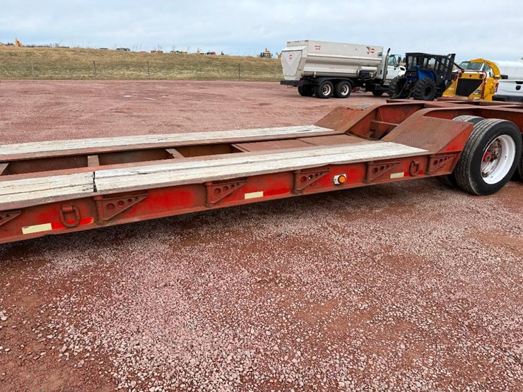 #194-•-lot-194-image-16