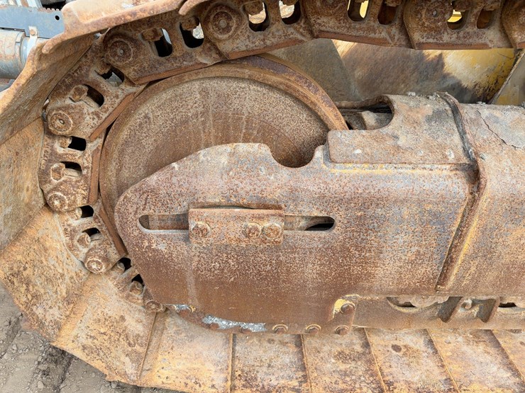 2014-deere-750k-lgp-image-26