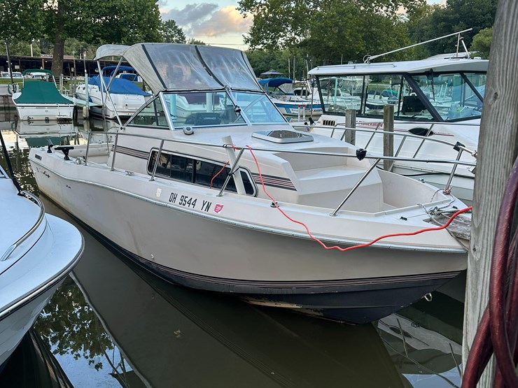 #154-•-1986-chris-craft-fishing-boat-image-4