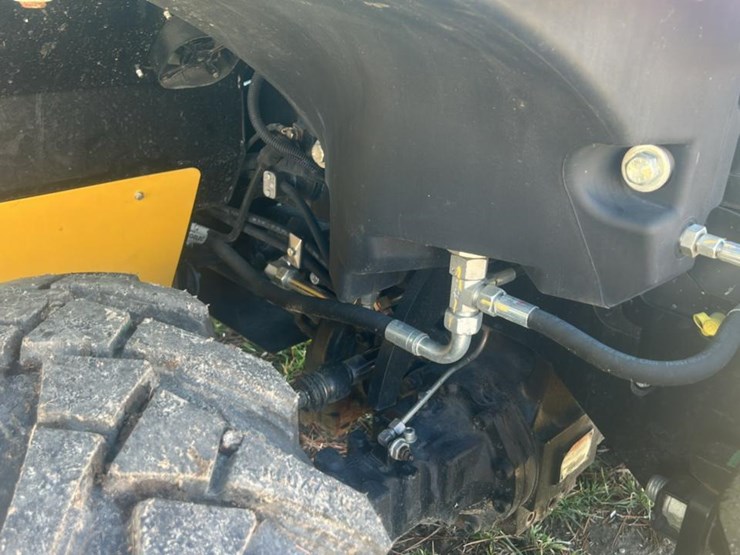 #101-•-2023-gehl-gct3-14-telehandler-image-35