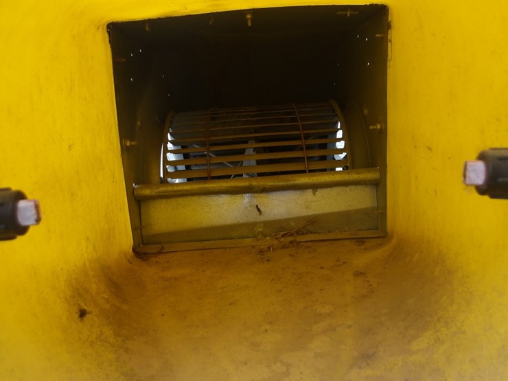 #7363-•-a1-mist-sprayer-\ufffd-pto-driven-orchard-/-vineyard-image-10