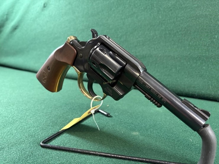henry-mdl.h017gdm-357mag/38spl-revolver-image-3