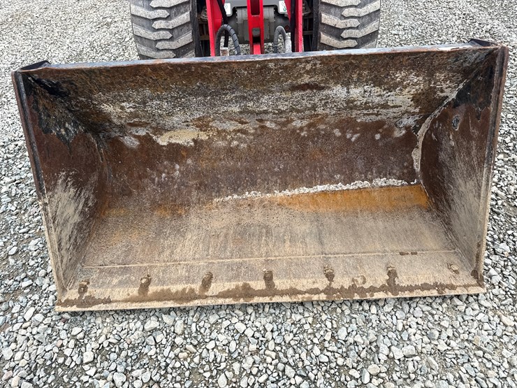 2014-takeuchi-tw40-image-10