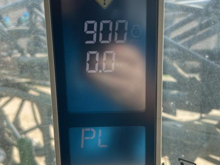 2014-john-deere-4940-image-50