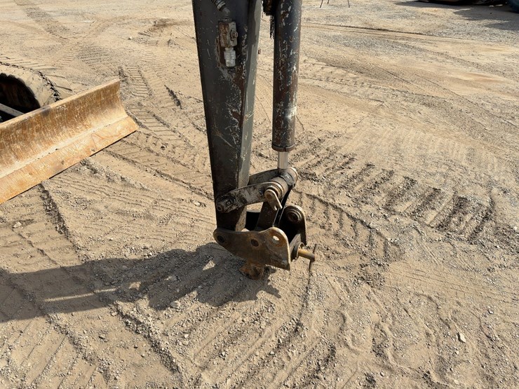 2007-takeuchi-tb135-image-8