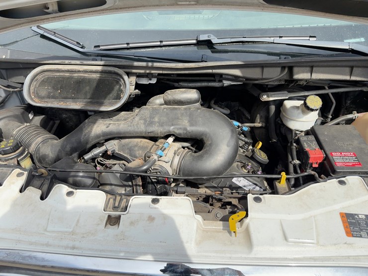 2016-ford-transit-image-12