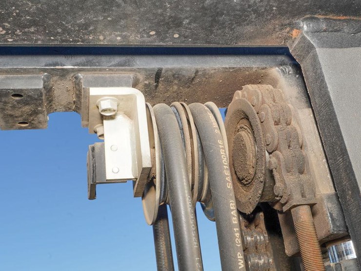 2016-toyota-8fg35u-image-34