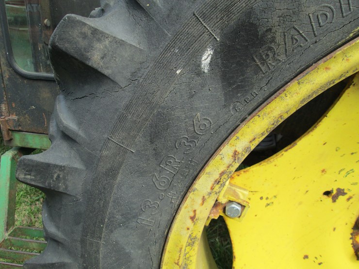 1975-john-deere-2030-image-9