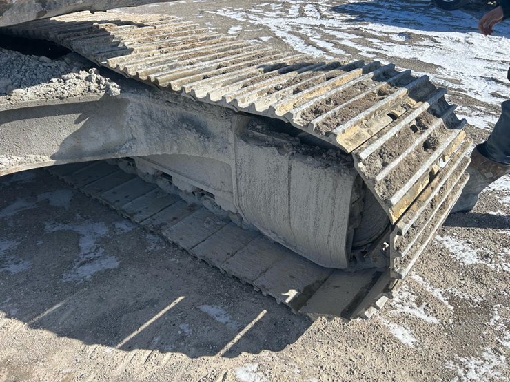 2011-caterpillar-329d-image-16