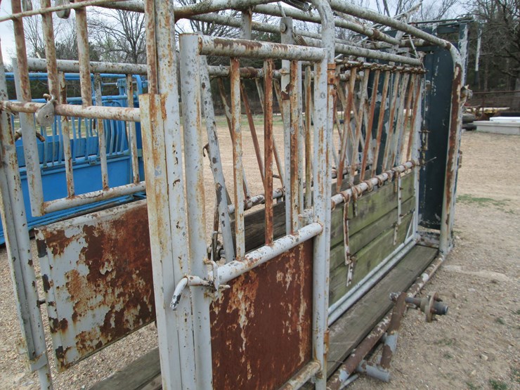 #37305-•-squeeze-chute-image-9