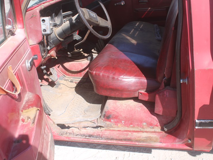 #3022-•-1980-chevy-silverado-3/4-ton-truck-with-flatbed-image-17