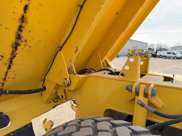 2012-gvm-ut5212-powerplatform-multipurpose-vehicle-image-25