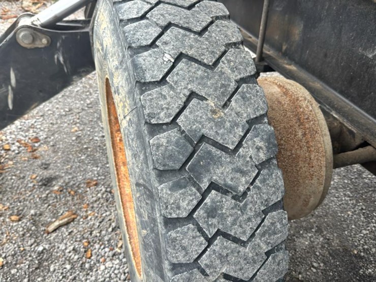 2007-deere-437c-image-36