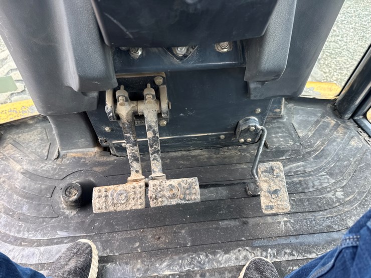 2001-deere-310sg-image-70