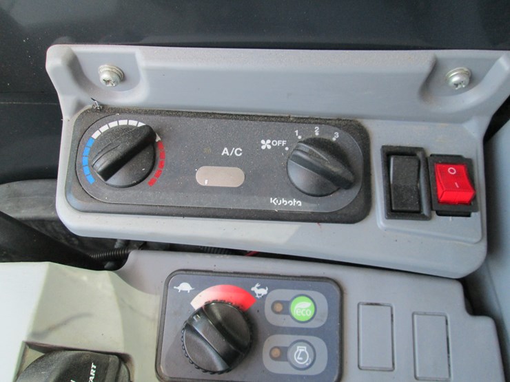 #37299-•-2015-kubota-kx155-5-hydraulic-excavator-11017-image-38