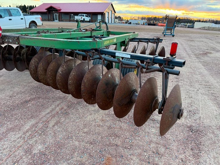 john-deere-210-image-19