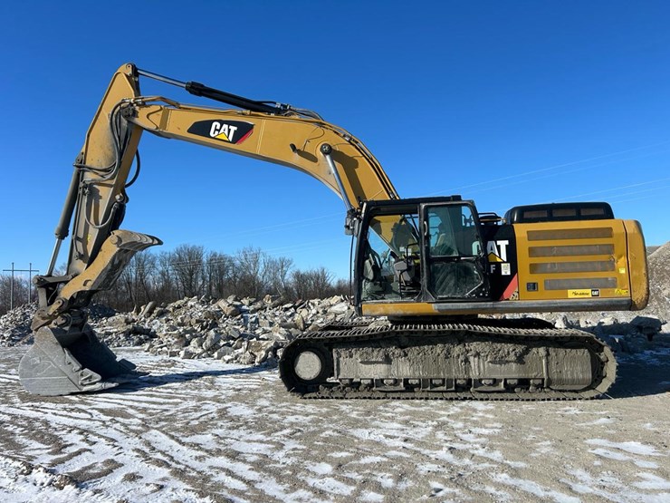 2018-caterpillar-336f-image-4