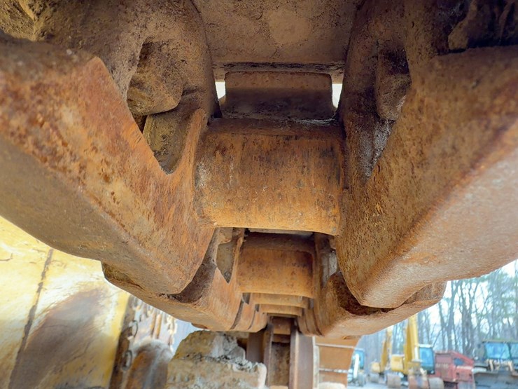 2014-deere-750k-lgp-image-24