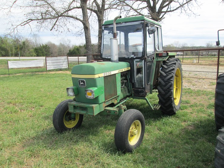 1975-john-deere-2030-image-1