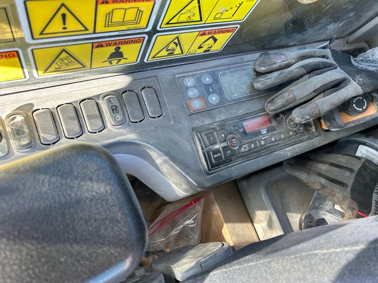 2018-caterpillar-336f-image-35