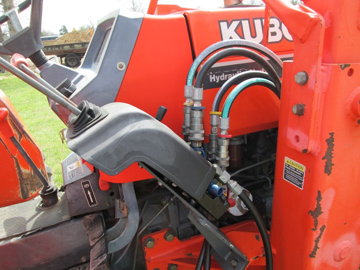 kubota-m6800-image-14