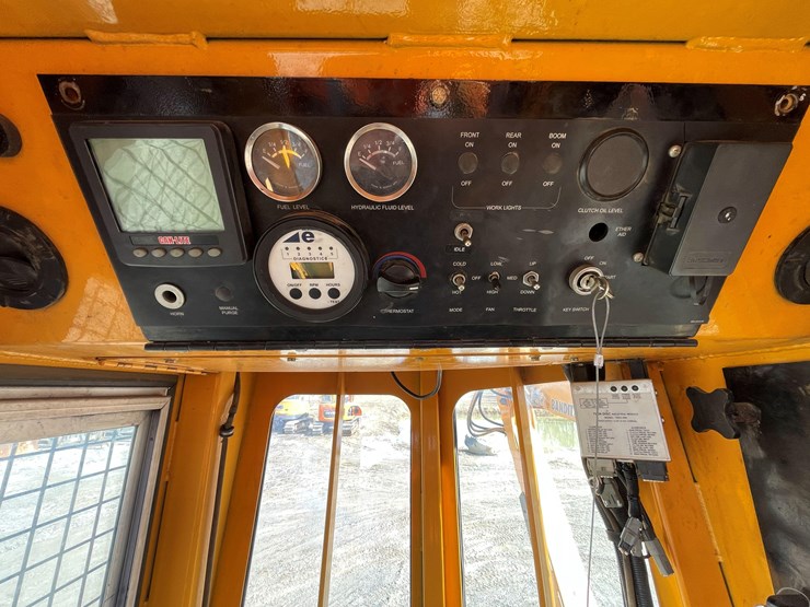 2009-bandit-1900-image-15