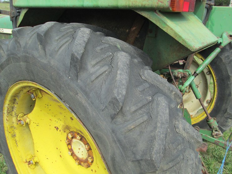 1975-john-deere-2030-image-5