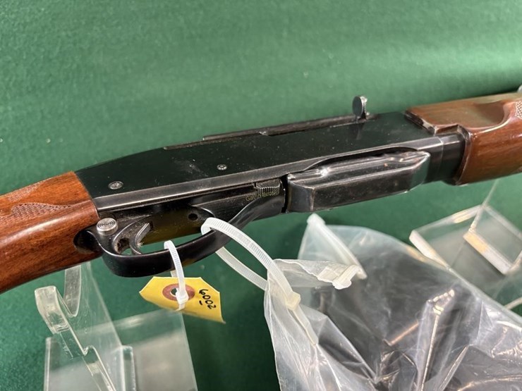 remington-mdl.7400-30-06-sprg-rifle-image-7