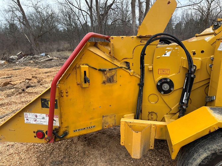 #151-•-2016-rayco-chipper-image-5