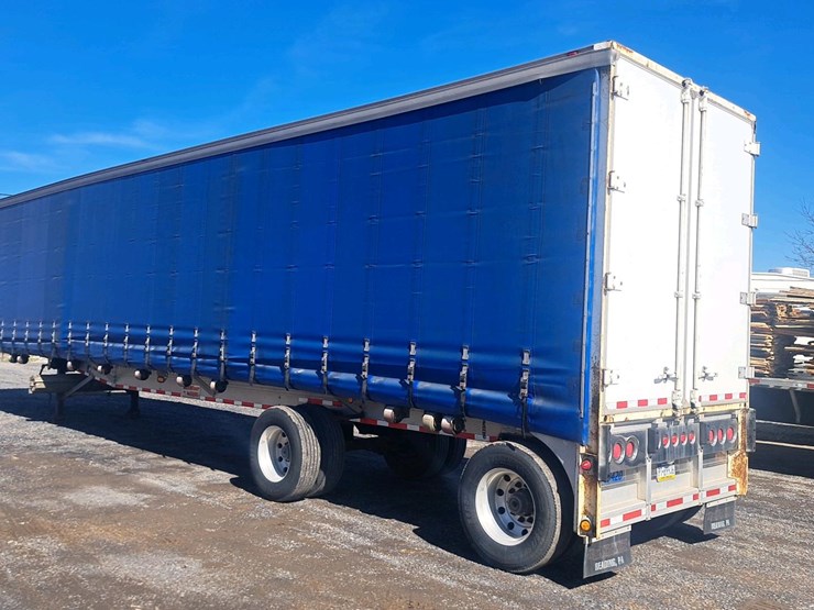 #131-•-2005-reitnourer-curtain-trailer-image-3