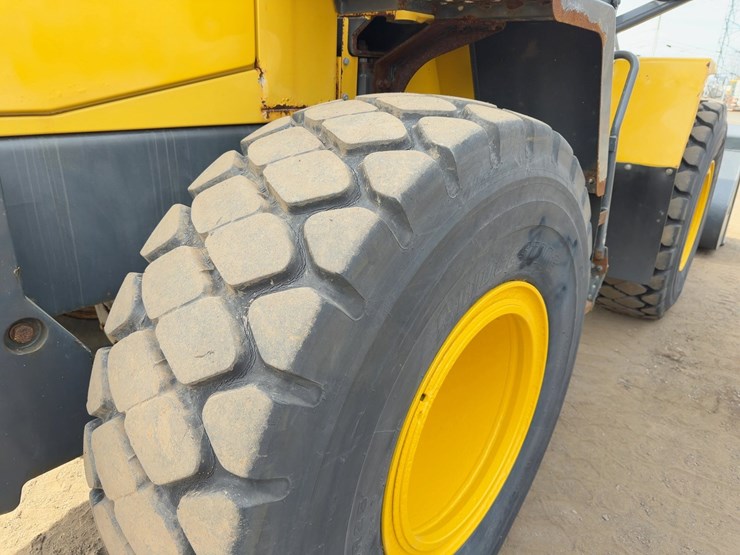 2013-komatsu-wa250pz-6-image-14