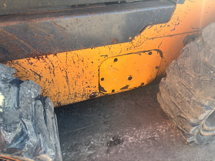 2011-case-sr220-image-47