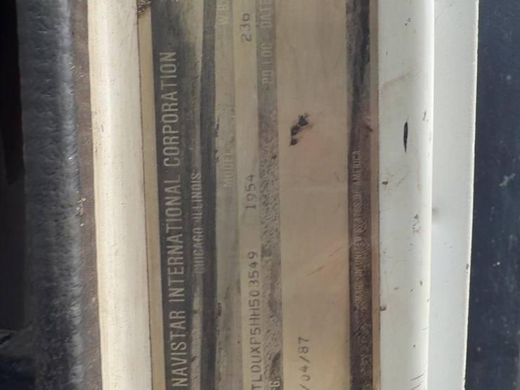 1987-international-s1954-image-21