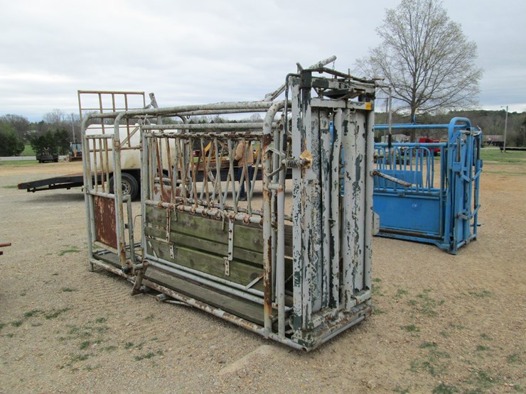 #37305-•-squeeze-chute-image-2