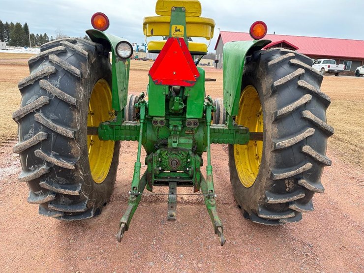 john-deere-4020-image-24