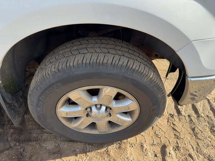 2013-ford-f150-xlt-image-8